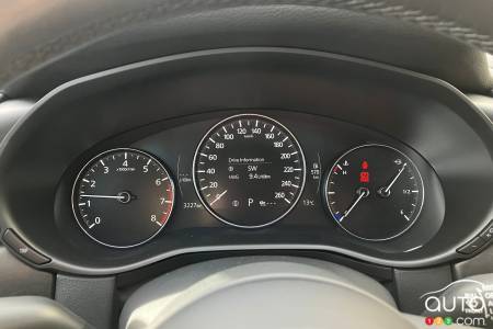 2023 Mazda CX-50 - dials